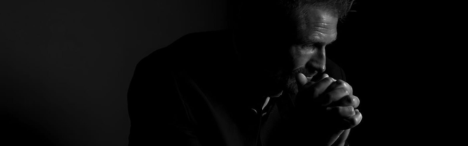 Head with hands 1400x777BW DARKER